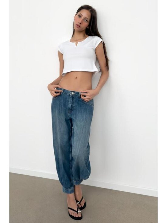 Zara Denim - ZARA TRF MID-RISE BALLOON JEANS WITH BUTTON TABS